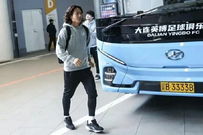 国足世预赛大名单或超50人 廖锦涛杨明洋考察中存隐忧