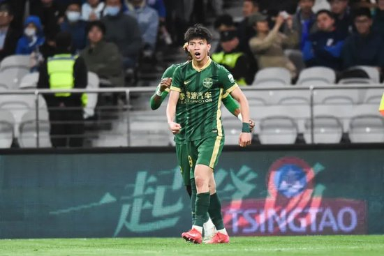 王钰栋破门难救主 浙江绿城2-3遭申花替补双响绝杀