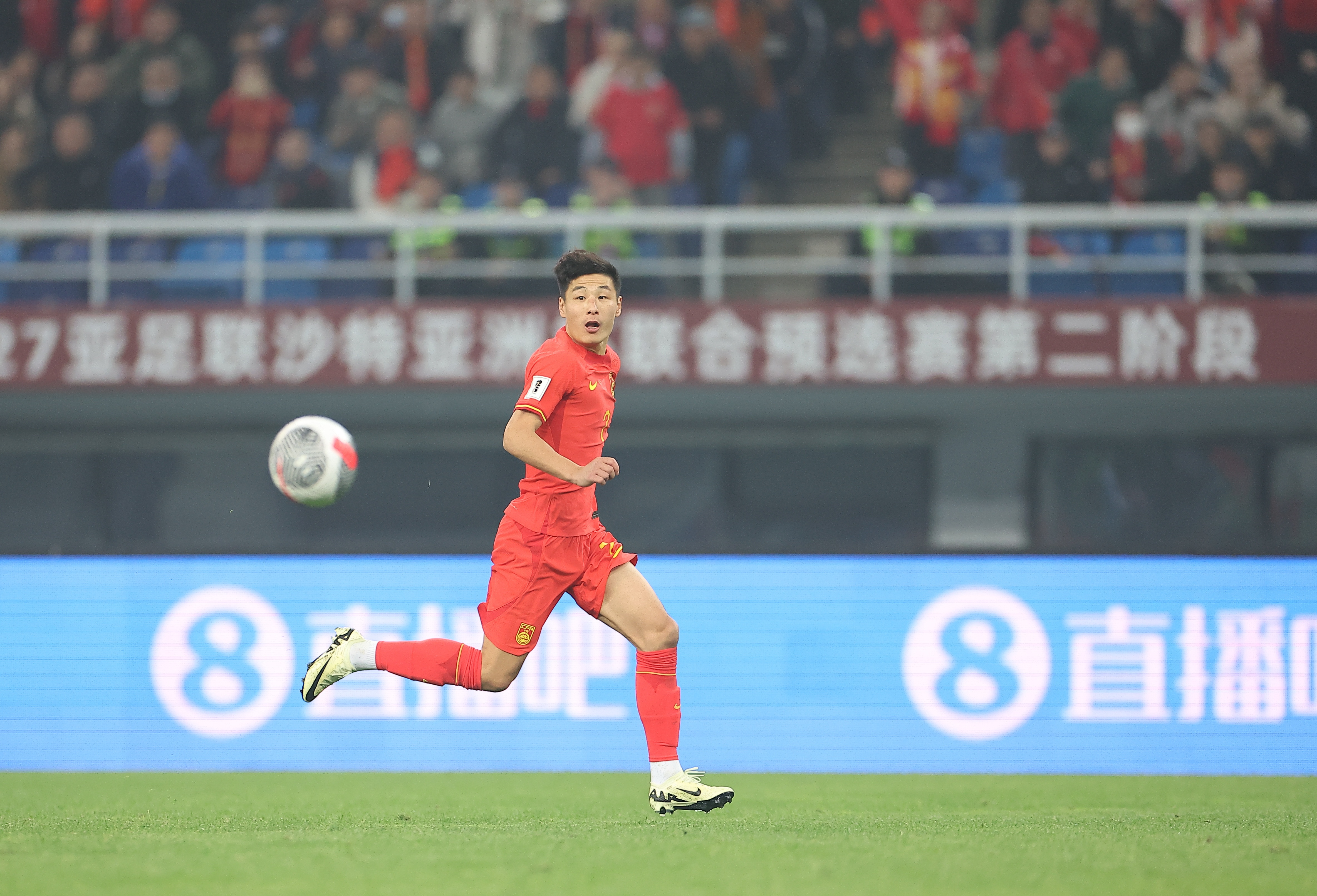 连续43年不败!国足对新加坡历史战绩18战12胜4平2负 连续43年不败!国足对新加坡历史战绩18战12胜4平2负