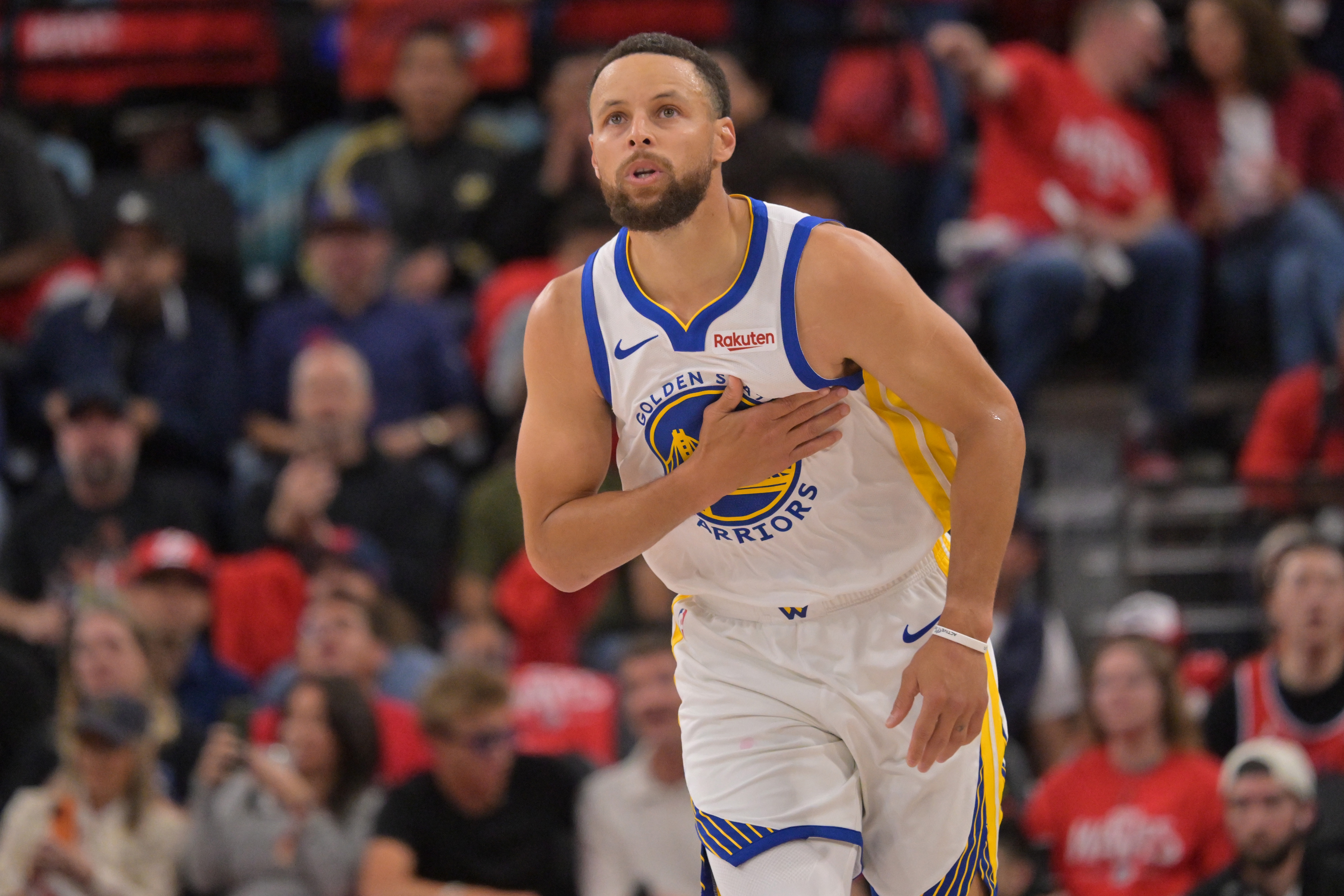 过去十年NBA收视保障:库里参与27/29场1400万+观众比赛 过去十年NBA收视保障:库里参与27/29场1400万+观众比赛