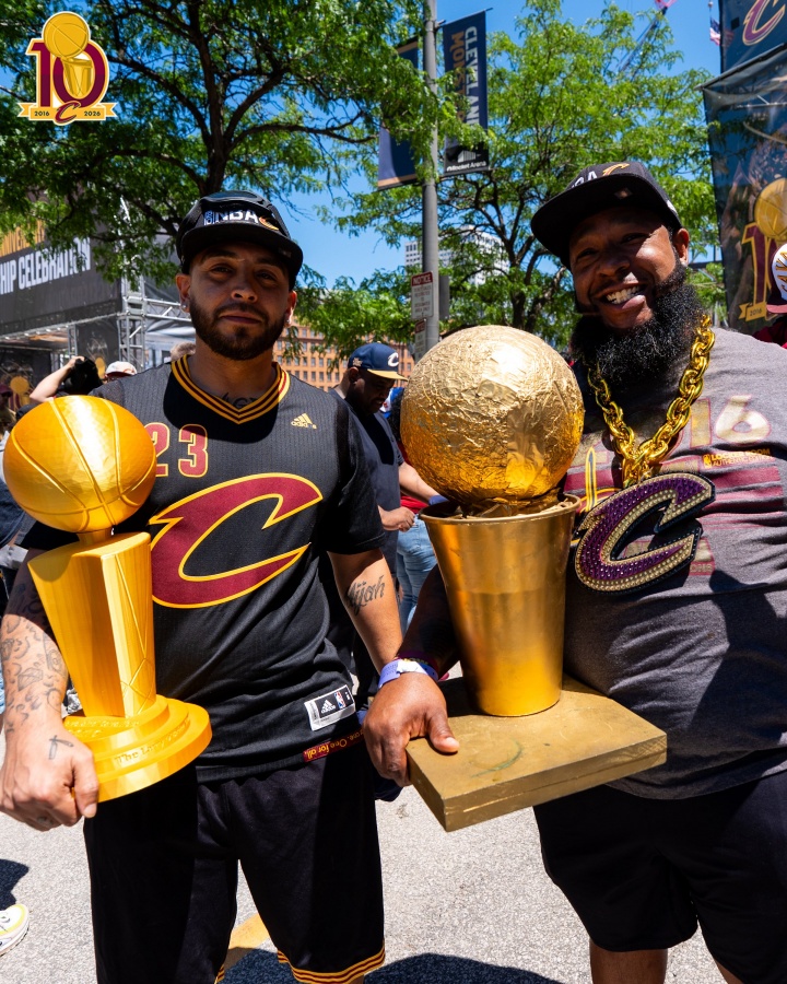 十载回响：克利夫兰纪念2016年NBA总冠军，1-3逆转成永恒