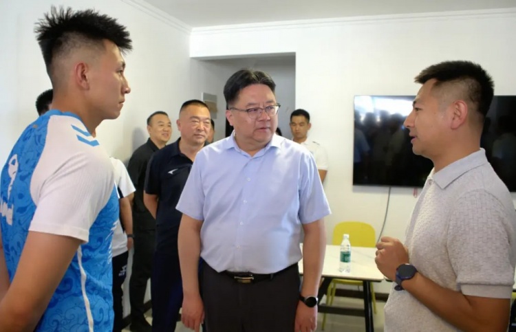 隆德里纳对阵诺沃里宗蒂诺在线直播