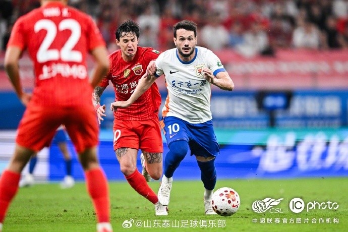 泽卡开场闪击 山东泰山客场1-0击败上海海港