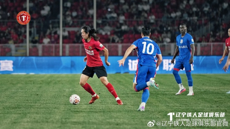 辽宁铁人楠波湾3-1申花 热菲尼奥梅开二度邦本宜裕点射