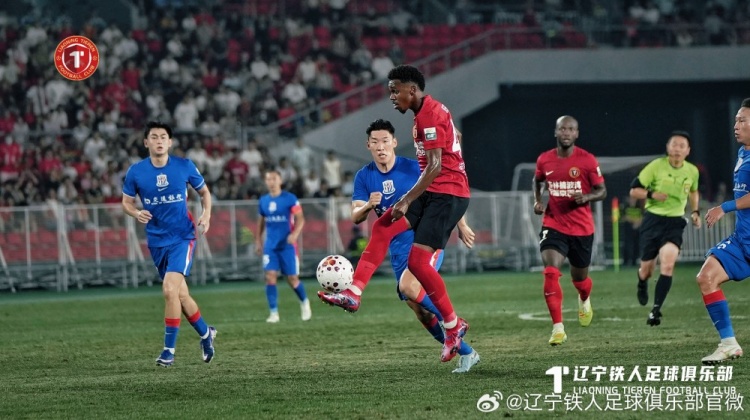 辽宁铁人楠波湾3-1申花 热菲尼奥梅开二度邦本宜裕点射