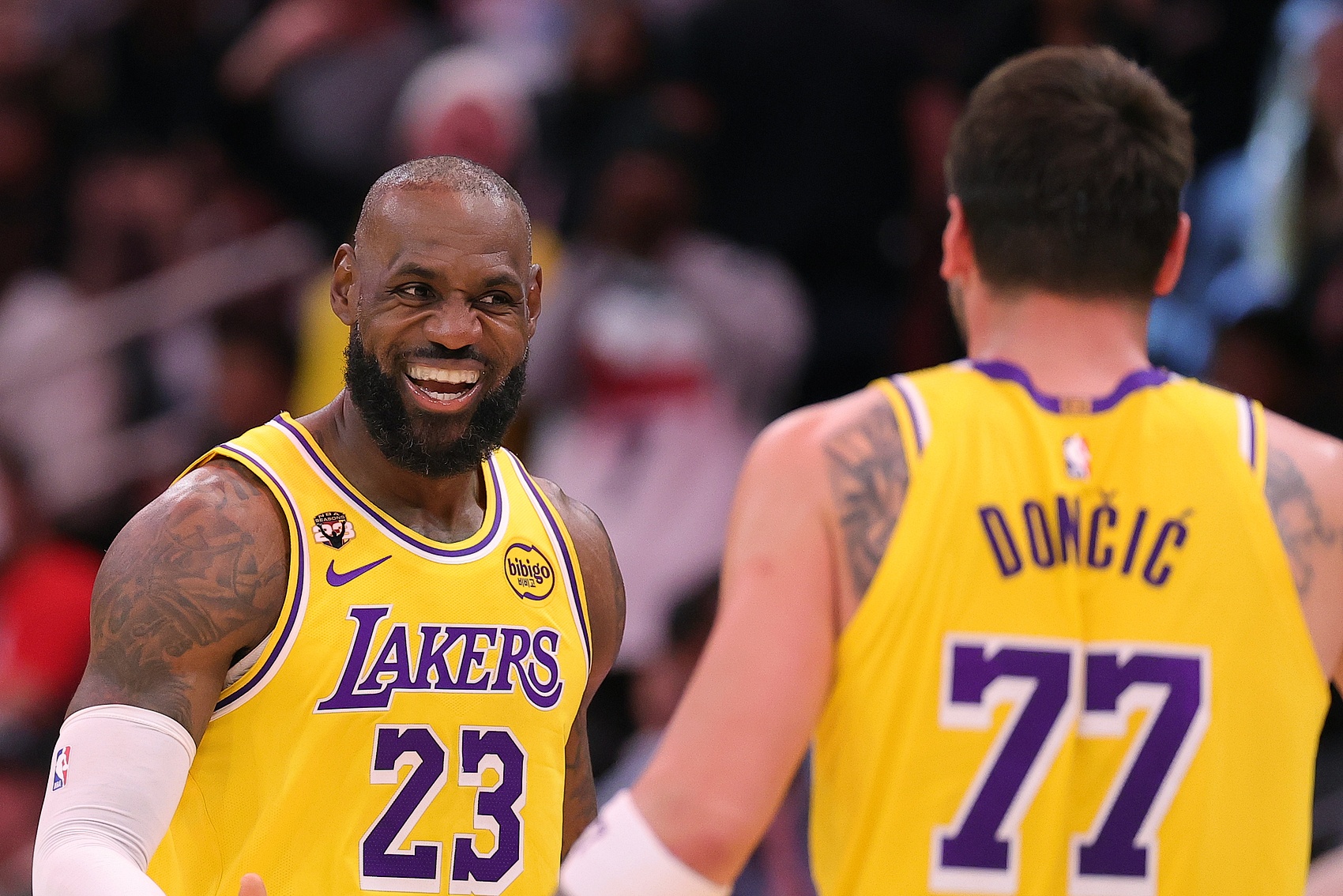名嘴:东契奇八年被五人和NBA放弃 詹姆斯前八年从未遭遇
