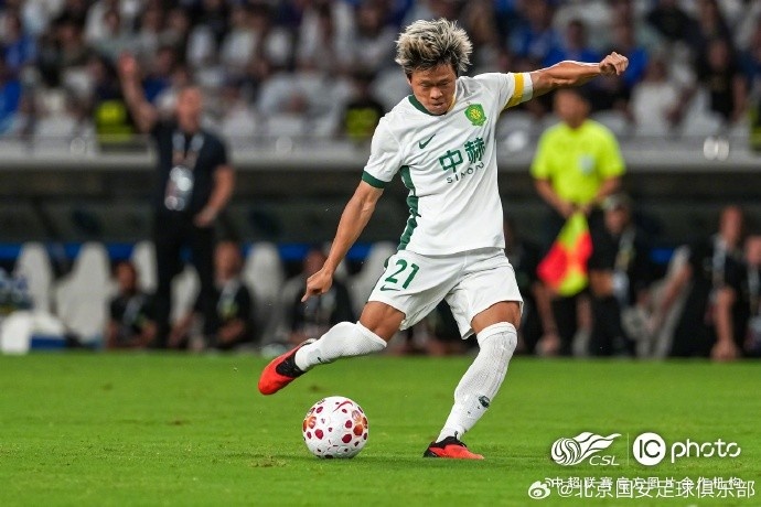北京国安客场3-0完胜上海申花 侯森多次扑救 北京国安客场3-0完胜上海申花 侯森多次扑救
