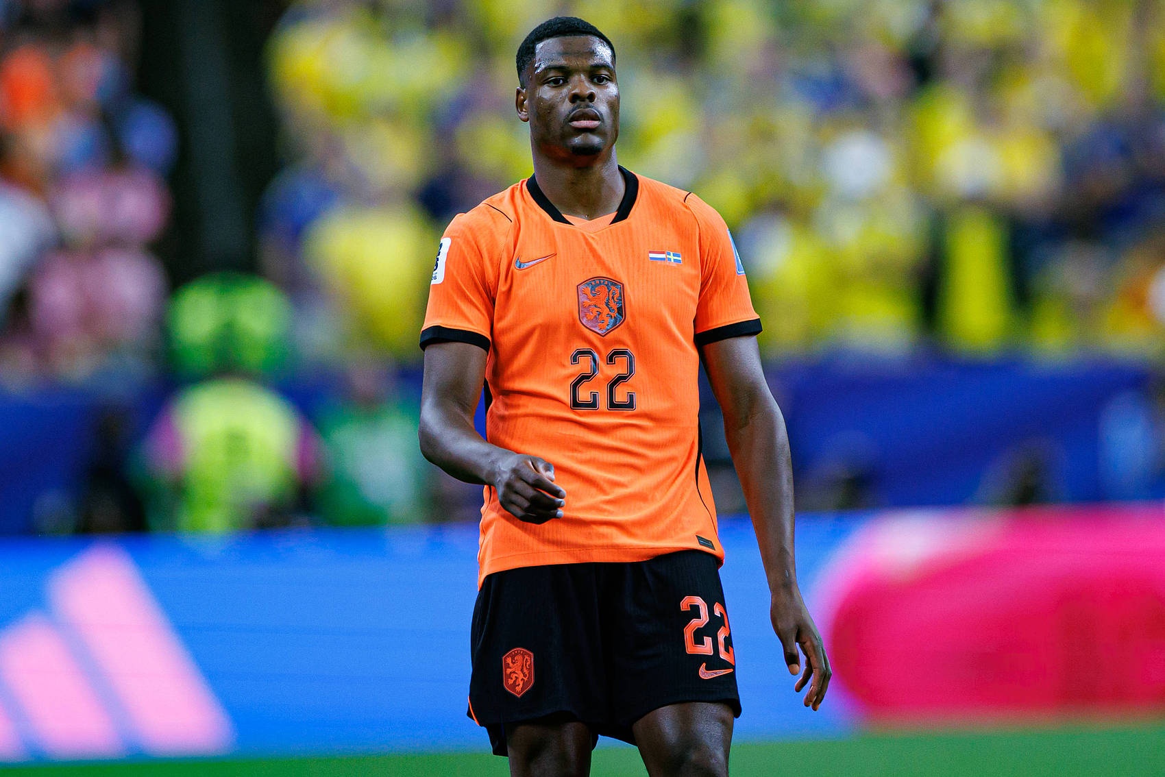 ESPN百大边卫:阿什拉夫蝉联第一 巴黎双卫霸榜 ESPN百大边卫:阿什拉夫蝉联第一 巴黎双卫霸榜