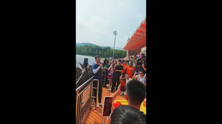 廊坊荣耀城对阵广东明图直播在线观看