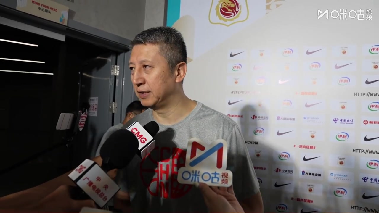 郭士强：杨瀚森和队友越来越默契了 黎巴嫩很强硬&今晚会是苦战