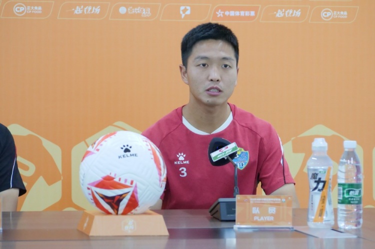【赛前声音】刘俊威:这周准备得还不错,明天我们会全力以赴 【赛前声音】刘俊威:这周准备得还不错,明天我们会全力以赴