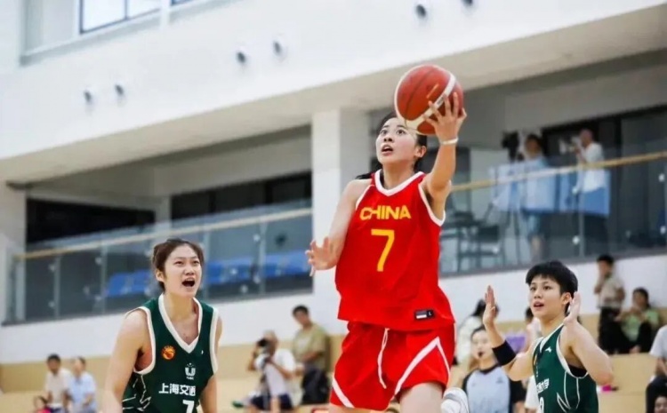 中国女篮控卫之殇,怪宫鲁鸣有用吗 中国女篮控卫之殇,怪宫鲁鸣有用吗